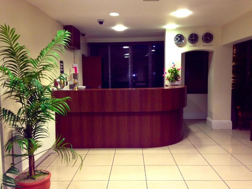 Grosvenor Hotel רוגבי מראה חיצוני תמונה