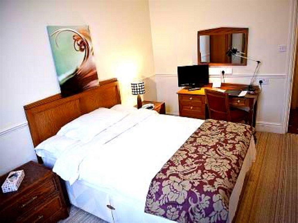 Grosvenor Hotel רוגבי מראה חיצוני תמונה
