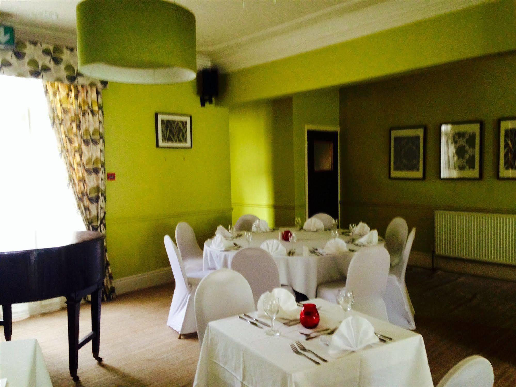 Grosvenor Hotel רוגבי מראה חיצוני תמונה