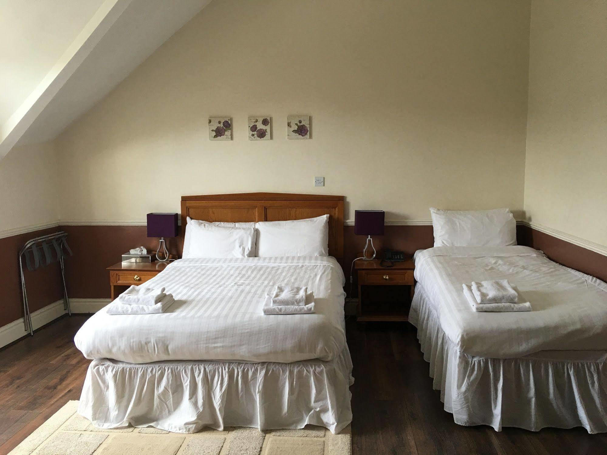 Grosvenor Hotel רוגבי מראה חיצוני תמונה